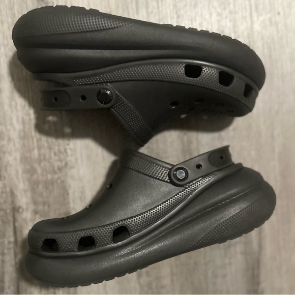 CROCS Shoes - Crocs Black Platform Clogs size 9W/7M like new